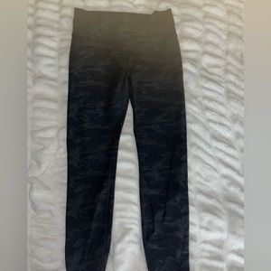 Vuori Camo High Waisted Leggings